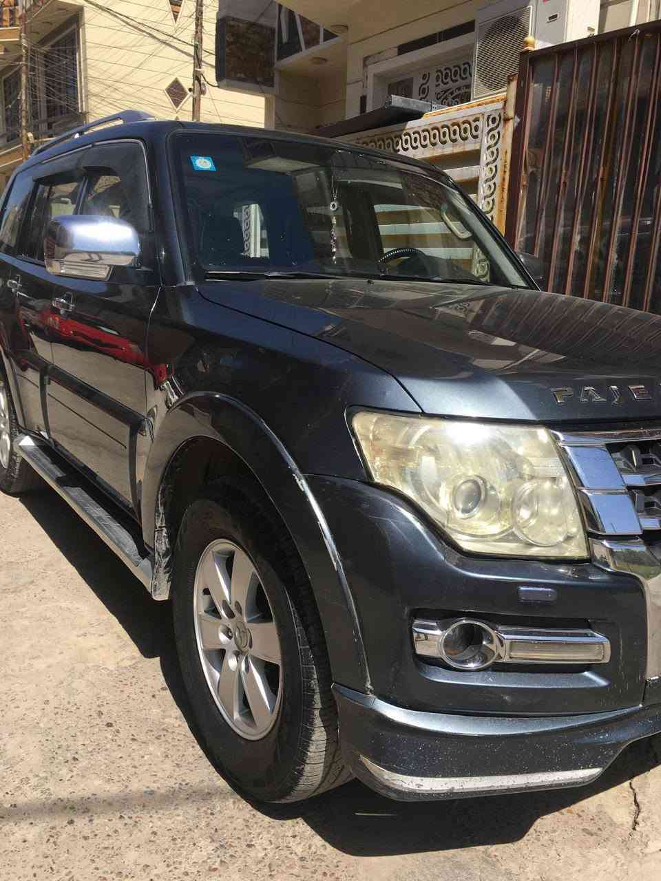 باجيرو ٢٠٠٨ محرك ٣٠٠٠ مقفوله من الصبغ فول مواصفات عدا الدمام بيها منظومه غاز  داخل اسود ملكي كشن كهرباء تدفئه بالكشنات مري شفط سلايد تحكمات ستيرن زراك لايت لونها مميز ورقمها حلو سياره جاهزه عليها ادامه كامله كير ومكينه ترايك من الشمال للجنوب سعرها قفل قفل بدون عمله ١١٠ ورقه دفتر وعشر ورقات والسوك كلشي بيمكانها بغداد الغزاليه ميعجبك المنشور والسياره صلي على النبي واعبر المنشور تحياتي للجميع ***********
