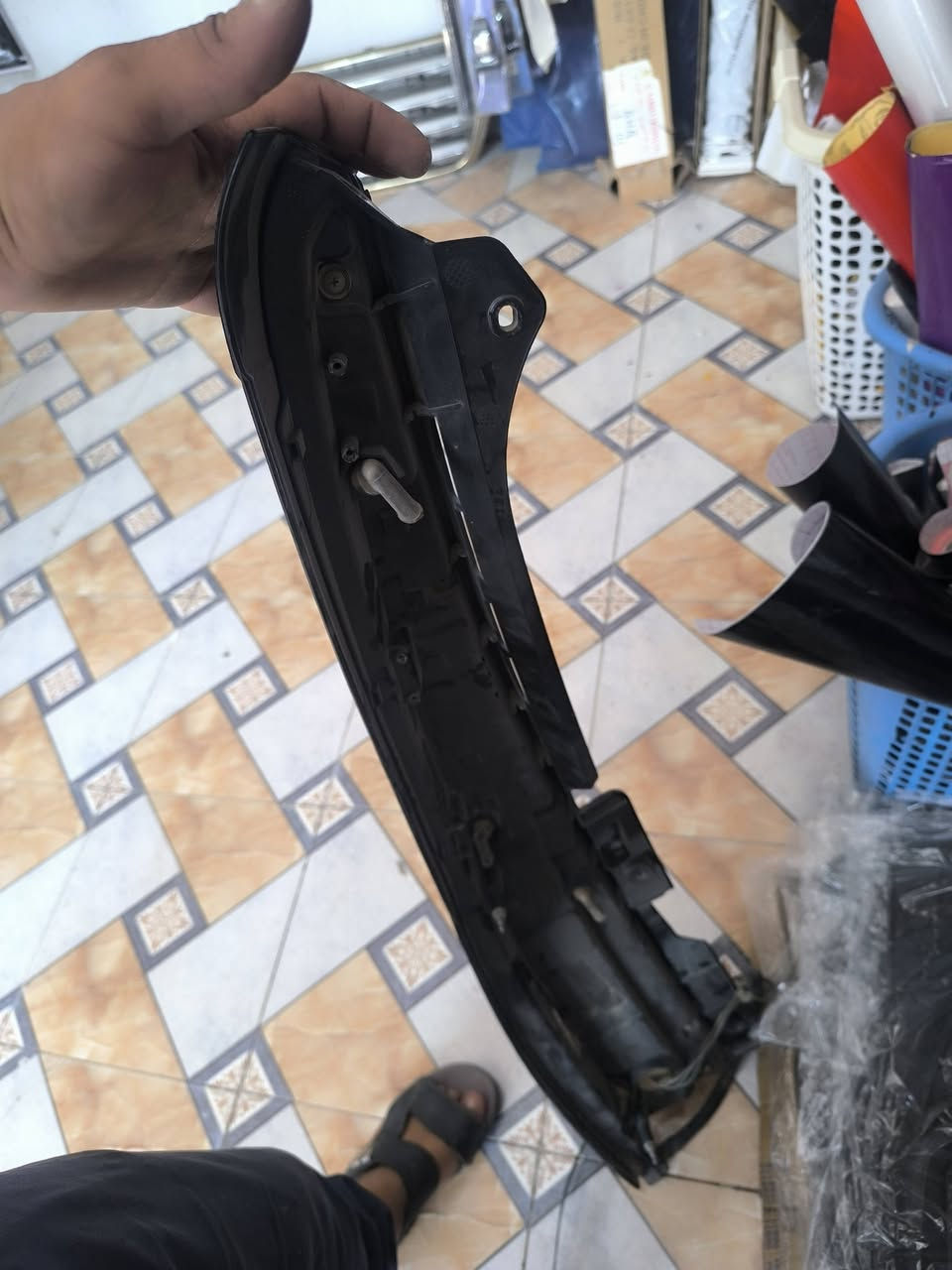 زوج بك لايت تاهو كديلاك نظيفات جدا للبيع قيم واخذ *********** هذه رقمي
