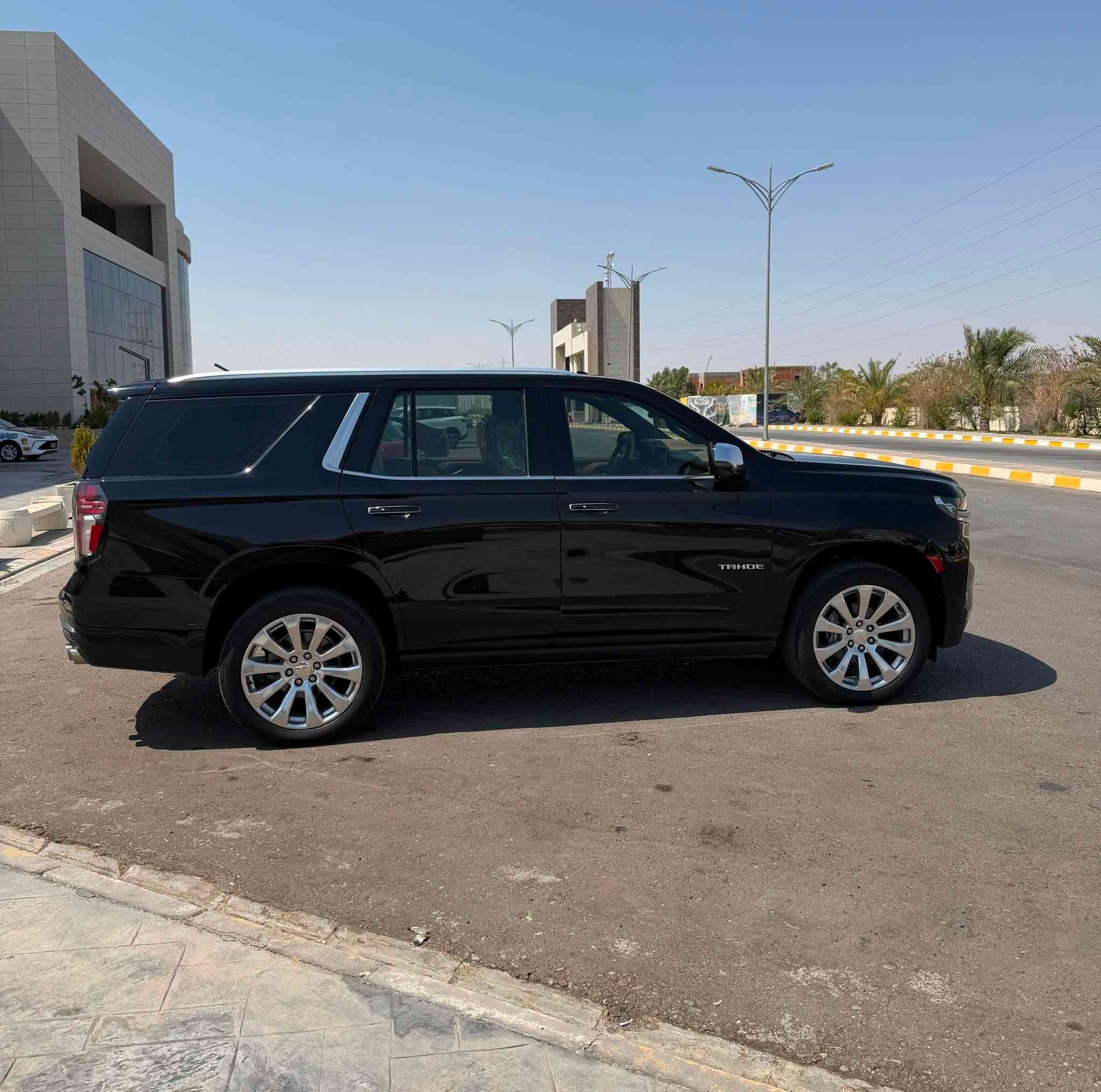 تاهو 2023 خليجي وكالة المنصور ماشيه 86km
سياره مغلفه ppf السعر 48,500$ فقط بارد بخشم البنيد ***********
