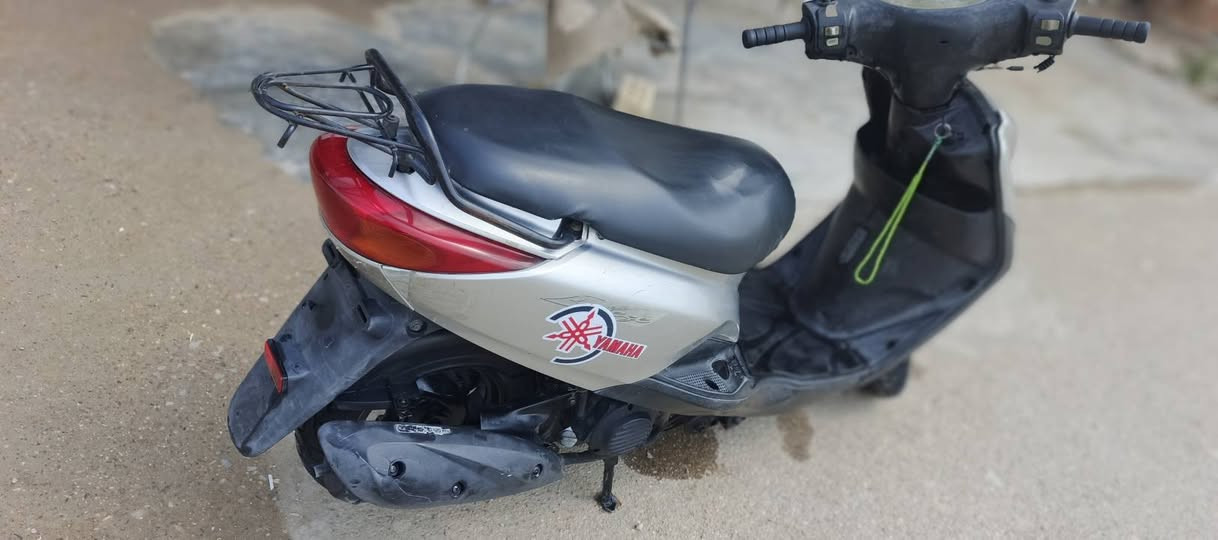 سلام عليكم درجة بريز دراجه كلهه بلاديه ختم واحد دراجه مفتوحه فقط مبل الولفات قبل ١٥ يوم من فتحتها كهربائيات كله شغال  مابيهه اي نقص  العنوان بغداد  تصال ***********
