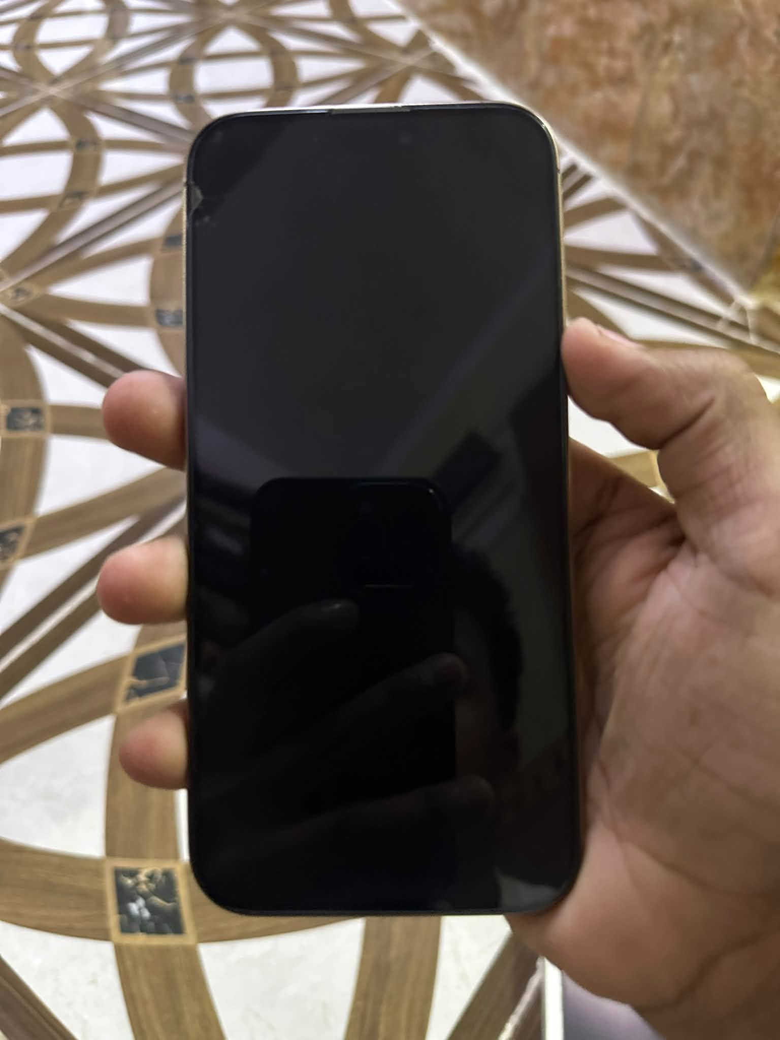 آيفون 16 برو ماكس • ٢٥٦ • بطارية ٩٣%