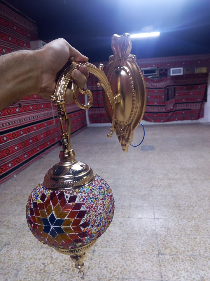 السلام عليكم فوانيس تراثيه جديدات مع كلوب اناره العدد 14فانوس الزوج 45الف واسئل بلسوك بيش وتعال اخذ مني جوه السوك النوع الاصلي مع الفحص  مكاني بغداد بوب الشام  ***********
