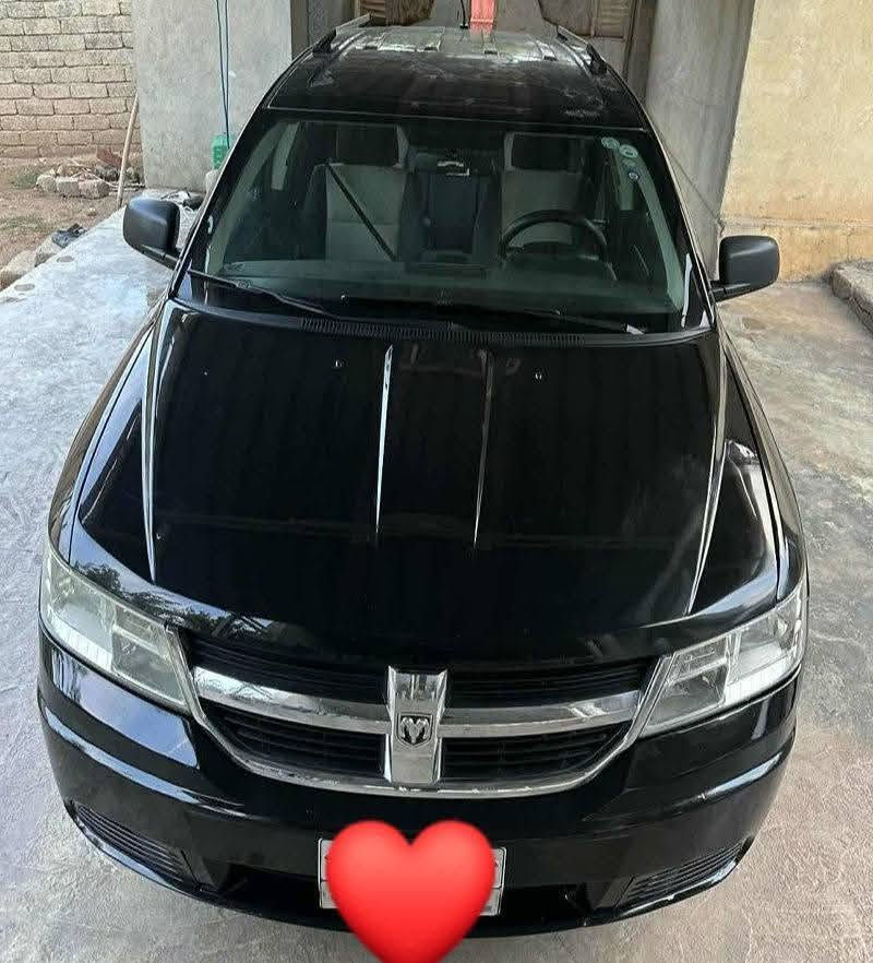 السلام عليكم شعندك  بيع او مراوس 
 دوج جورني موديل 2009
مواصفات SXT 
سيارة كلين بدون حادث تخم تاير حدادية  80%
محرك V6 حجم 3500
 رقم اربيل انكليزي سنوية ألى. نهاية 2030
واتساب ***********
