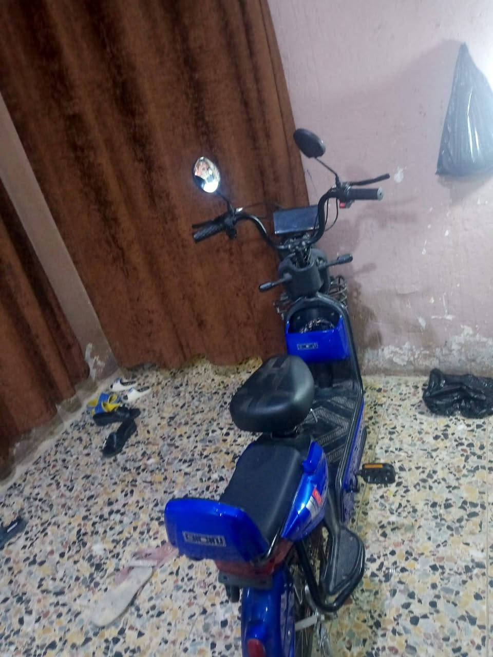 مكلف بالنشر
للبيع بغداد مدينة الصدر وهذا رقم راعيها ***********
