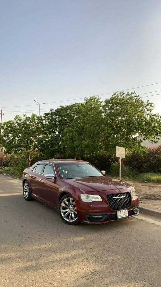 السلام عليكم اوباما موديل 19مواصفات 300Cسيارة جاهزة من كلشي رقم بغداد مكان سيارة الدورة التواصل على الرقم ***********
