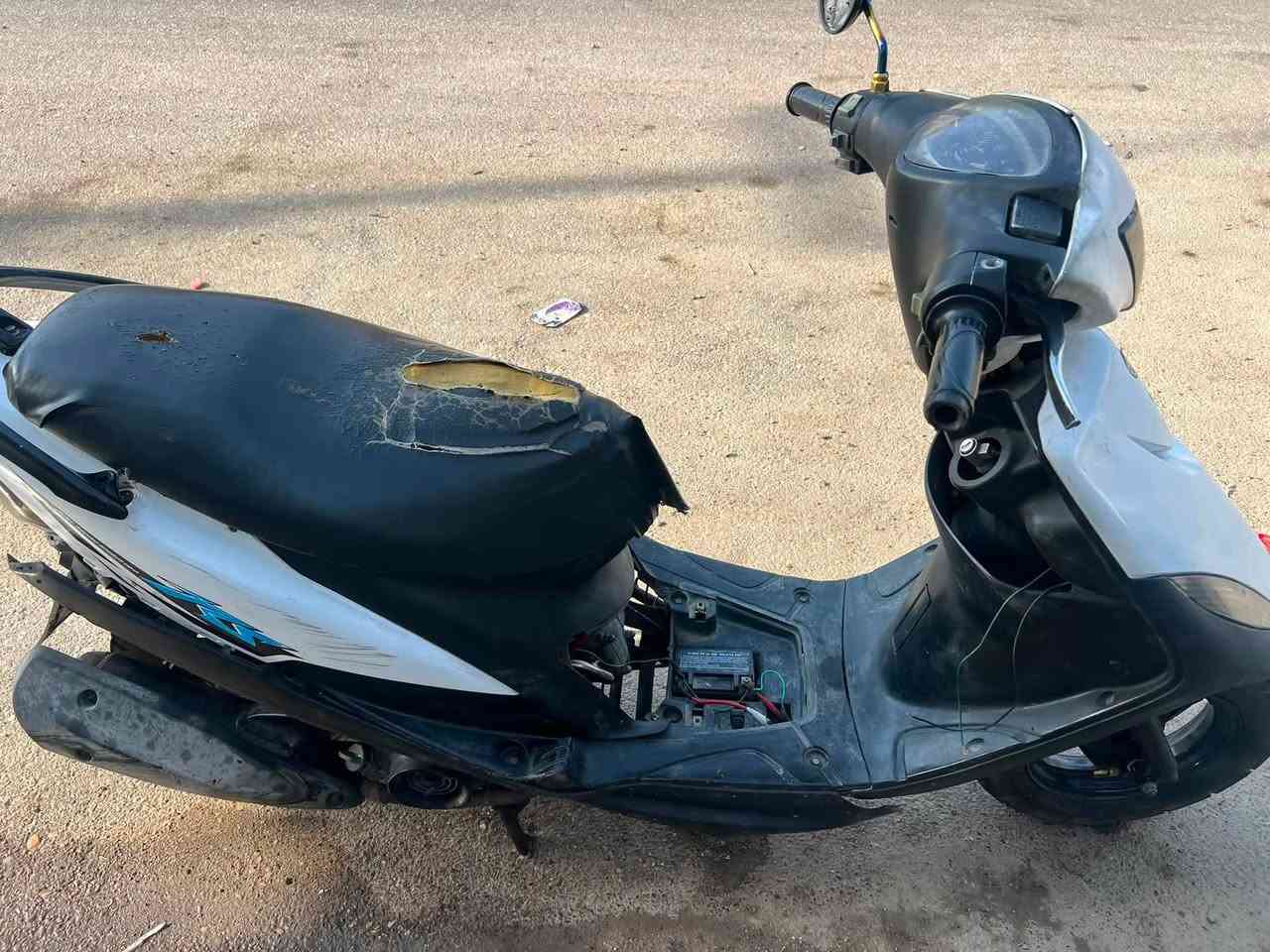 سلام عليكم دراجه ماكس مفتوحه 50 شغاله سلف هندر عوزها ترتيب سعر 250 كوم حديد لا تسألني شبيها مابيها مكان ناصريه مركز ***********
