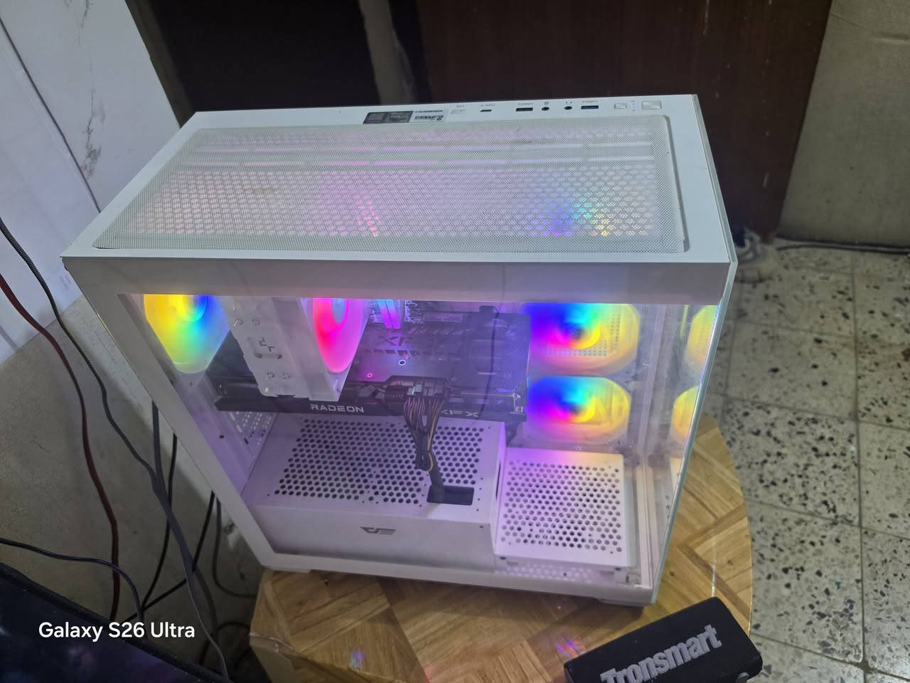 CORE 15 12400F    (للبيع  اب 1150
***********
XFX RX6700XT 12G
MB.H 610 mk premem
SSD: M. 2 LEXAR 1TB
T-FORCE 16GB 3600
PSU: 600W
DEEP COOL AG400 ARGB
CASE: DARK FLASH 4 fan

نص مكتوب في الصور:
- PC GAMING للبيع أداء قوي .. تصميم أنيق .. جاهز للألعاب المواصفات الماذربورد: ASUS H610M-K ASUS Premium المعالج: Intel Core i5 12th Gen intel الرام: 16GB DDR4 3600MHz T-FORCE RGB التخزين: Lexar Lexar NM 1TB M.2 NVMe كرت الشاشة: XFX Radeon XFX RX 6700 XT 12GB المبرد: DeepCool AG400 DEEPCOOL مزود الطاقة: COOLER 600W MASTER السعر: 1,150,000 دينار عراقي للتواصل تواصل عبر الاتصال (السعر قابل للتفاوض) تصميم أنيق ولعب مريح أداء مستقر وقوي حالة ممتازة ونظافة عالية تشغيل جميع الألعاب الحديثة ألعاب تشغل بكفاءة عالية FORTNITE PUBG CALLOFDUTY VALORANT FC24 فرضة لا تعوض