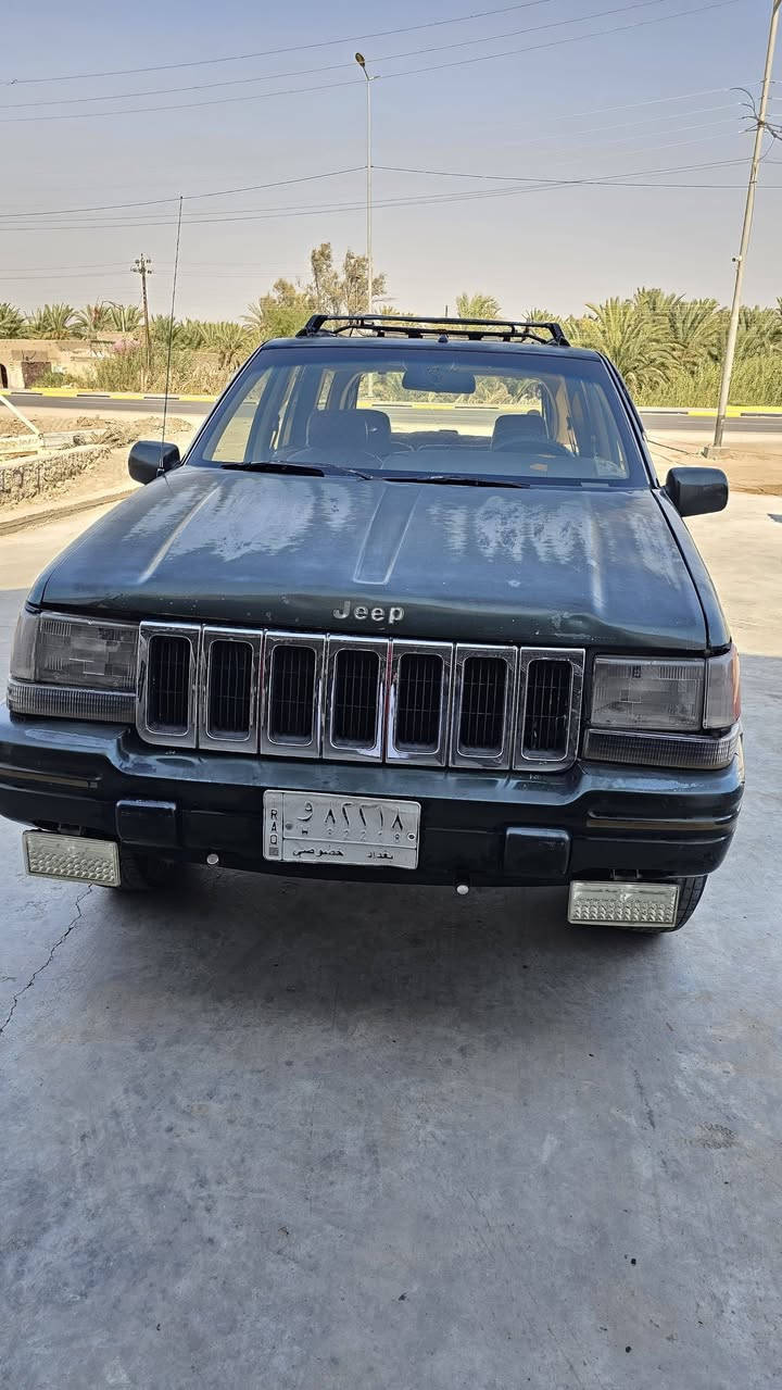 سلام عليكم للبيع جيب شيروكي موديل 96  محرك بطه 300 رقم بغداد بسمي مدور ثاني يوم سعر 47 سياره جاهزه  ***********
