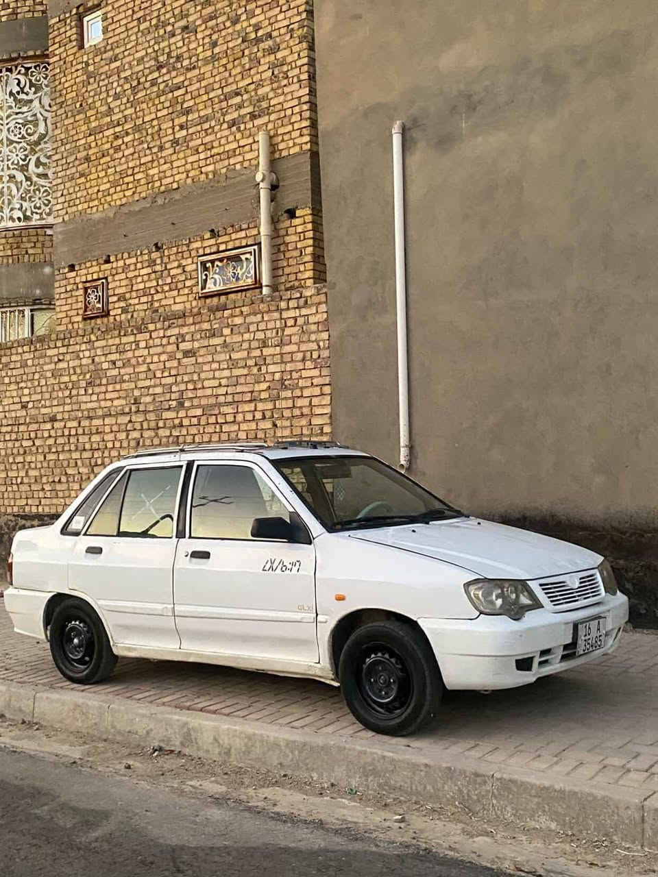 للبيع او مراوس موديل 2009 لاضربه ولا صبغ غرفه جديده حداديه جديده تخم تاير مكينه مال برايد حاويه مكفوله رقم انكليزي جديد بسمي سنويه ل 2030 مداور بنفس اليوم ترايك وين مايعجبك مكان ديوانيه ***********
