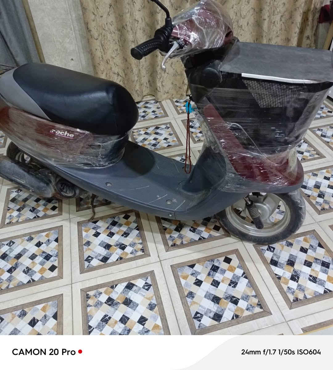 سلام عليكم دراجه منغولي نضيفه للبيع مكينه ما مفتوحه شغاله ما عوزهة شي السعر 425 وبيه مجال  كربلاء الرقم ***********
