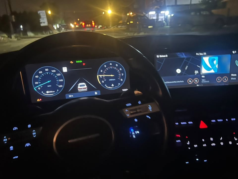 سلام عليكم
للبيع او مراوس حسب القناعه 
موديل 2024
ماشيه 14000 ميل
كامل مواصفات عدا الجلد فقط
محرك 2500 تنفس طبيعي
االسعر 185 
رقم الشاصي KMHL14JA4RA388054
للاستفسار وتساب *********** 
العنوان بغداد حي الجامعه
