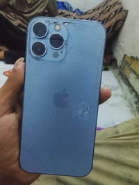 ايفون ١٣ برو ماكس ذاكره ٥١٢ بطاريه ١٠٠ مبدل شاشه وبطاريه وكامرات والاي...