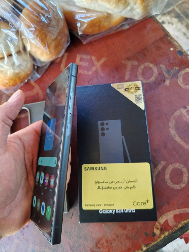 وكالــة ضمان عــين الفـهد بعد بالضمان 
سامسونك s24 الـــترا دبل { شريحتين }
ذاكرة { 256 } شـــرق اوســـط عربي { وتـــر بــروف }
غراضة كاملة مطابقة بعدة بالضمان على وضع الشركه 
للبيع او مراوس مكاني كربلاء 
السعر 980 الف *********** كربلاء, العراق
