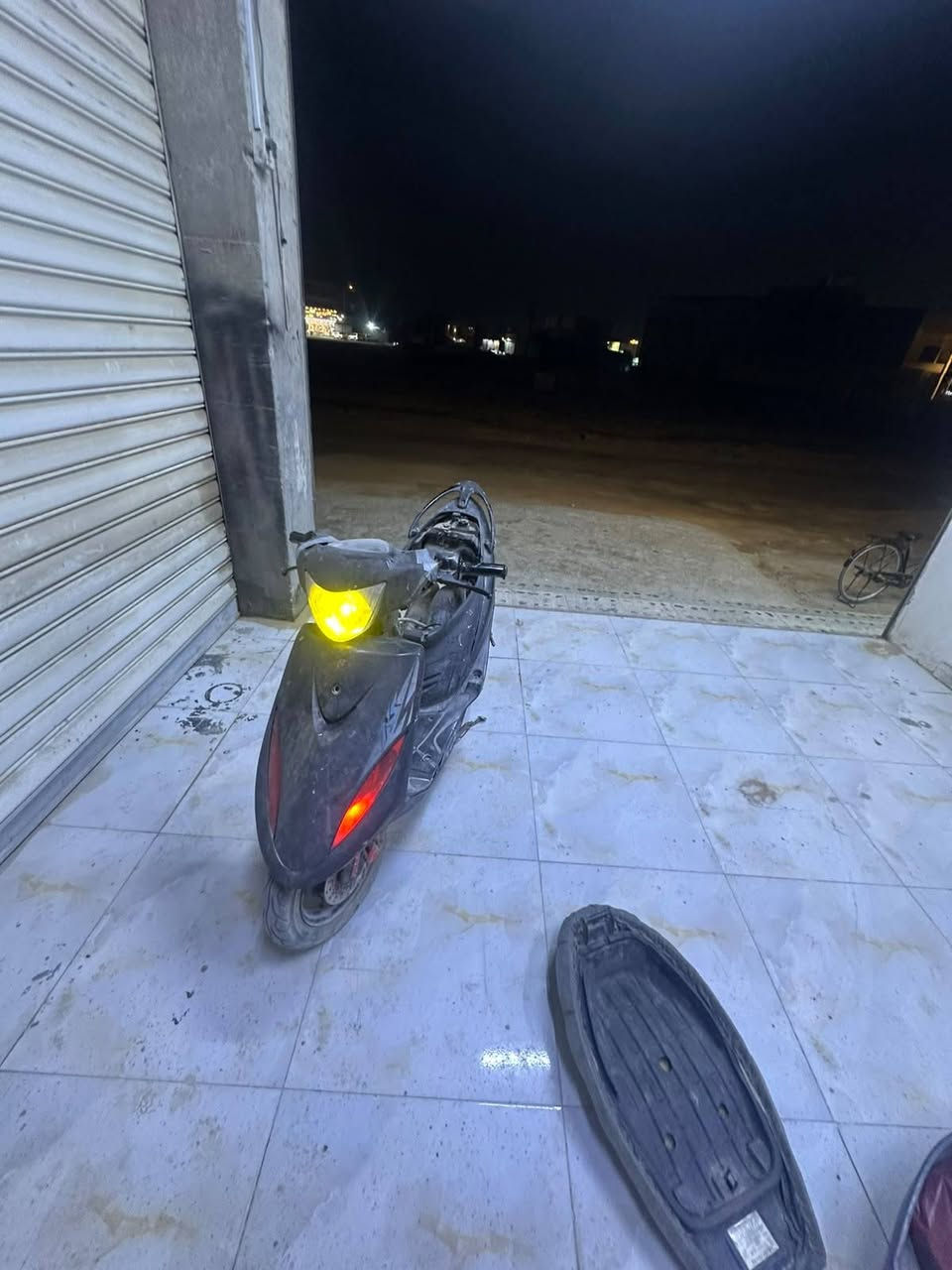 *********** هاذ رقم راعيها سعرها ٤٠٠ ماكس عدله بلاد متروكه بس شغاله سلف وهندر مفتوحه مره وحده مكان بصره فنجانيه
