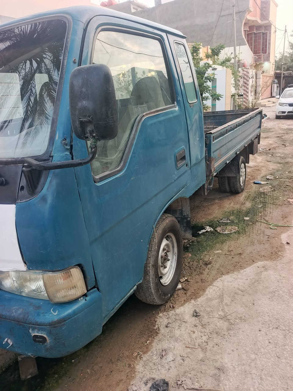 سلام عليكم خوان كيا فونتيره مديل99مكفوله من مكينه وكير وشاصي وكهربائيات شغاله وتخم تاير جديد. بيها  رقمها انبار  راعيها موجود وعدنه وكاله عامه بلسياره سعر34مكان نجف ابصخير والستفسار عله هاذا الرقم ‏‪***********‬‏
