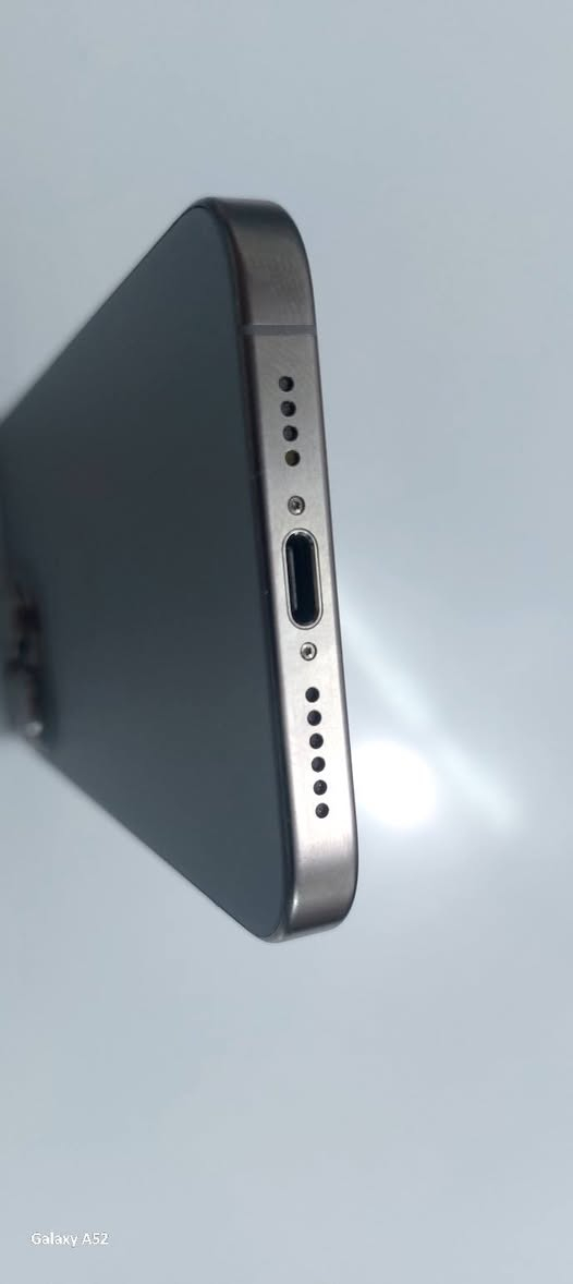 يااااارب

Apple iPhone 15 Pro Max

بطارية 85

ذاكرة 256

لون تيتانيوم 

 
( مستبدل شاشة ) قطعة اصلية تجاري

( مستبدل كامرات خلفية ) مال جهاز ثاني اصلية من ايفون 

 افحص بيدك واتأكد عند اي ابو محل تشوفه يعرف بالايفون

السعر 800 الف وبي مجال شي بسيط حك جيتك .

مكاني الفلوجة شارع الاطباء .  
---------------------------------------------------------------------

 راسلني واتساب على الرقم هذا 

***********
