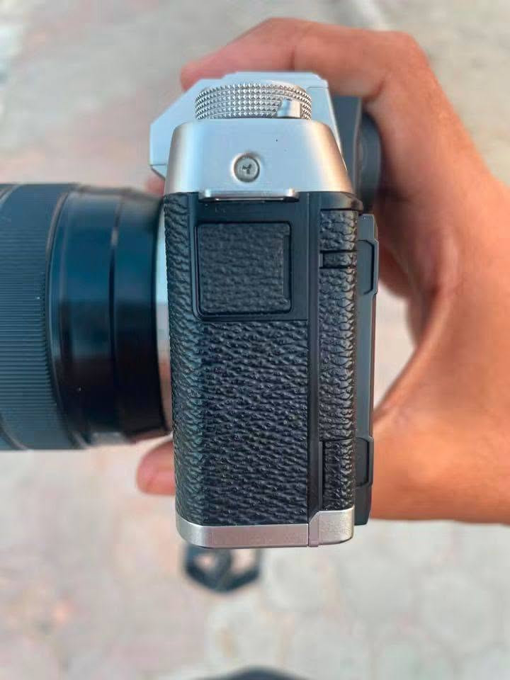 فوجي Xt-100
نظافة واضحة فقط واتس اخوااني فقط   ***********
