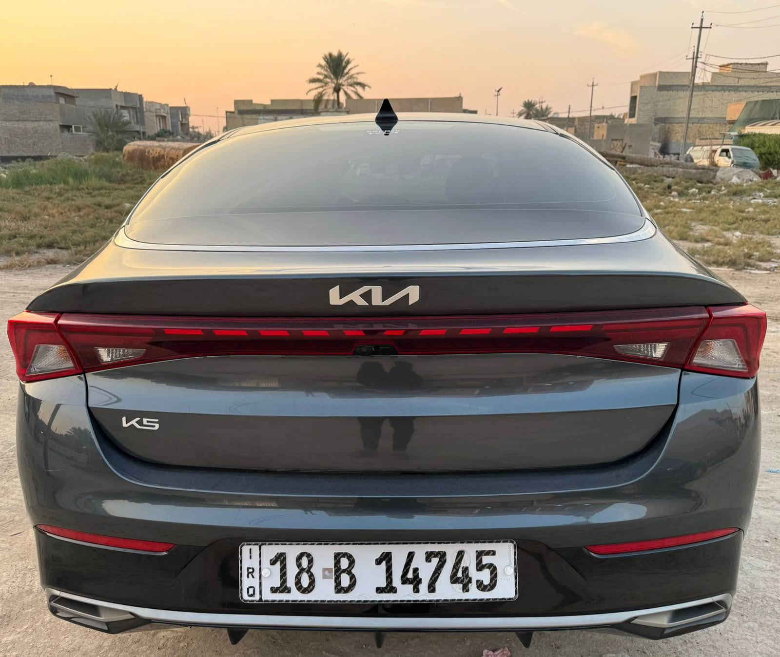 السلام عليكم K5 2023
 للبيع وارد امريكي ماشية 40 ميل 
حادثها مال امريكا كما موضح بالصورة  
بابين مبدلات نفس اللون 
بيها بالعراق بنيد مبدل و جاملغ الايمن بي بارد فقط  
بصمه
 تشغيل عن بعد
 رادارات
 باقي المواصفات معروفه 
السيارة رقمها بابل و مكانها بابل 
السعر 118$  ***********

نص مكتوب في الصور:
- Sales History Similar archival offers You are watching archived offer. Auction ended on Thursday, August 17, 2023. Thursday, August 17, 2023 10 Photos Bidding Vehicle information bid.cars