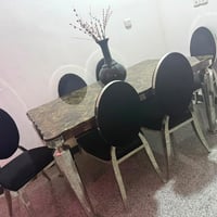 ميز وطبلات للبيع الميز مرمر ثقيل جداً  المكان حي الجامعه واتساب ٠٧٧٢٧٢...