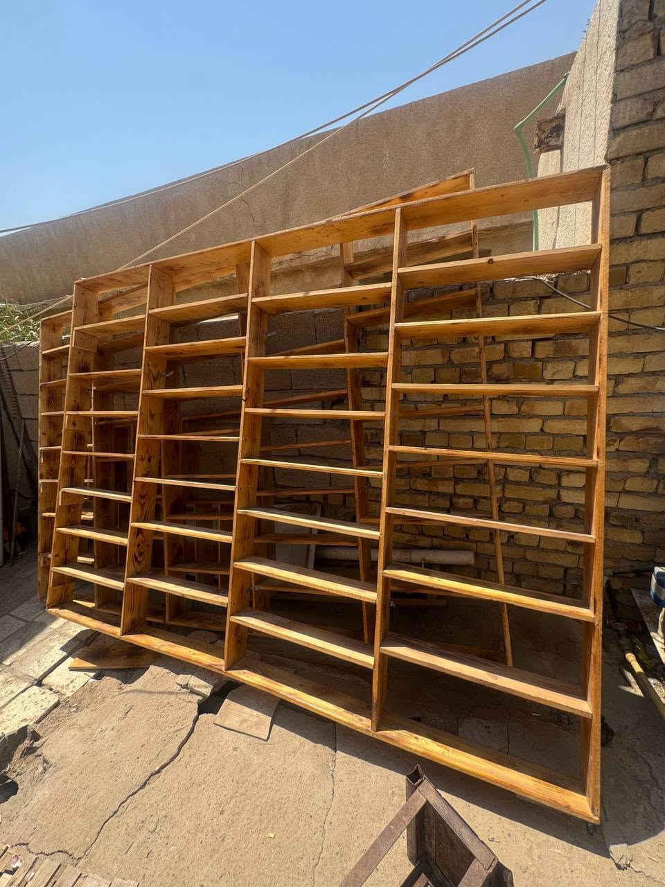 ميز جام السعر ١٠٠
مروحه جداريه السعر ٣٥
رفوف خشب عدد ٣ قطعتين ٧ متر وقطعة متر ونص السعر ٢٥٠
 سقف ثانوي ٢٥ قطعة سعر القطعة الفين 

***********
