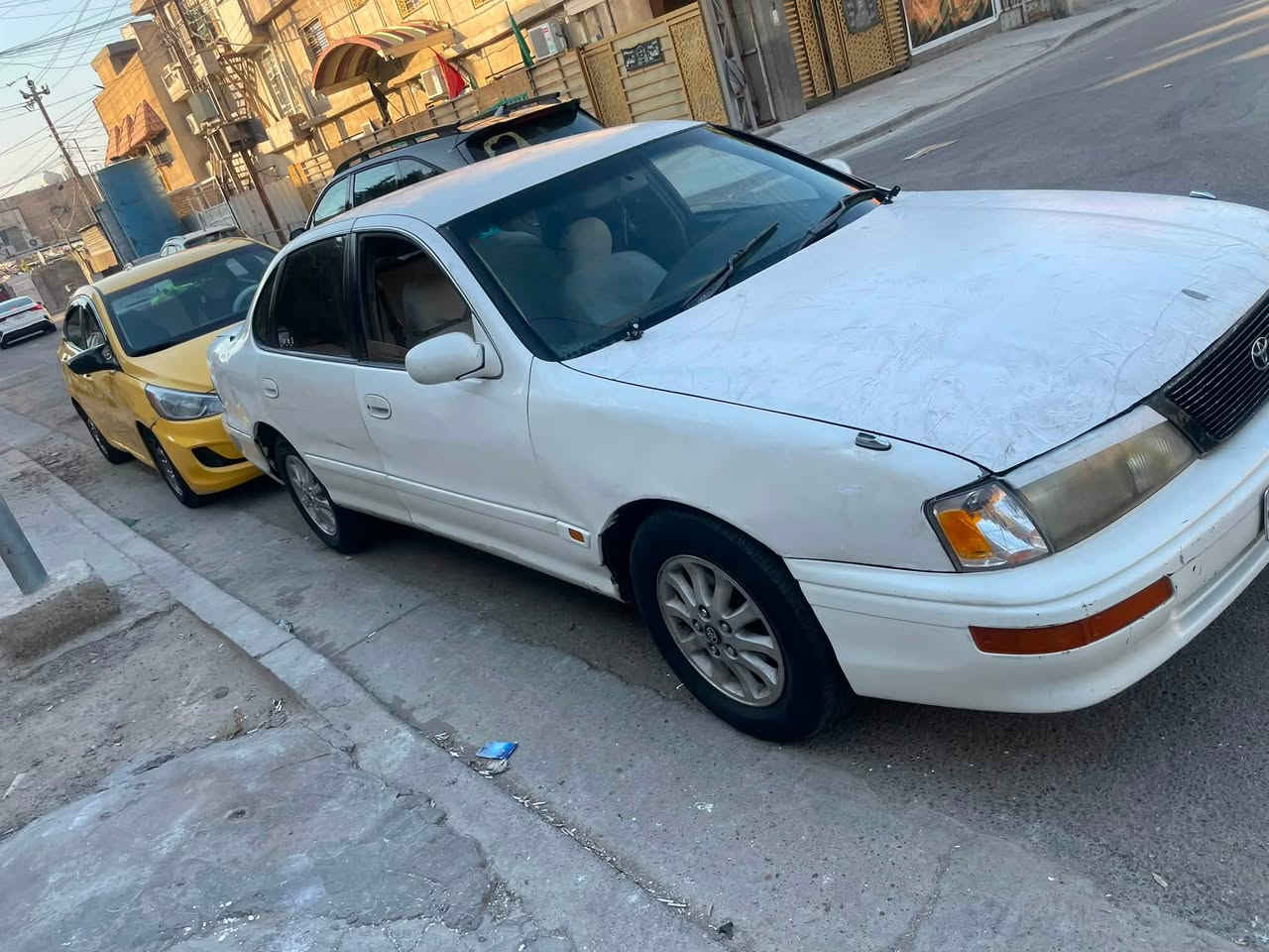 سيارة افيلون موديل ٩٦ سيارة كاملة اي نقص مابيها فقط تحتاج تبديل فريز للتبريد ، رقم بغداد جديد باسمي الرقم الأنكليزي 
سيارة كشنات كهرباء غرفة نضيفة وتحتاج ترتيبات ، العنوان بغداد 
بطارية جديدة وسلف جديد محرك ٦ سلندر ، سيارة نشطة وشلعتها قوية ، السيارة الها جنايتها ومحبيها ، للاستفسار الاتصال ع الرقم ***********

