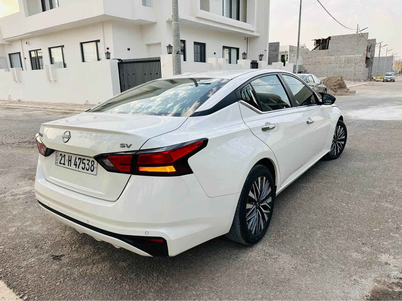سلام عليكم 
التيما 2024 
مواصفات SV
سياره بيها بس بنيد 
باقي السياره كوله شركة وكفاله 
سياره جديده بمعنى الكلمه مابيها لا شخوط ولا رصعات 
رقم سليمانيه رقم وسنويه جديد لحد 2030 
شرط التحويل والوكاله والغرامه 
سياره مو مال معارض مال بيت ع ايد وحده من جايه من امريكا لحد هسه 
رقم شاصيها بالمنشور ضربتها من فوك صايره بس البنيد 
ماشيه 26 الف 
مناقصها كولشي السياره 
مكانها خانقين 
سعرها 157 وبي مجال للشراي 
*********** خناقين, ديالى
