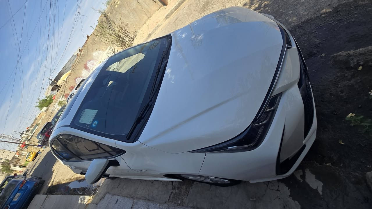 كورلا هايبرد 2025 ماشيه 13الف شكل خليجي
ماشيه 13600
السياره مكفوله من الضربه و البارد و الصبغ و التكحيل عدا طخه زغيره بالدعاميه الخلفيه موضحه بالصور
مواصفات السياره :
فتحه
بصمه
لد نهاري
اشاير بالمري
كشنات جلد
رادار امامي
تحديد مسار 
عدادات دجتل
شاشه كار بلي
اوتو هولد + سايد بريك بصمه
بصمة الابواب لمس
وباقي مواصفات الكورلا المعروفه
السياره مال بيت باسمي وهزه جديده رقم بغداد مكان السياره بالعماره / الشبانه السعر 158 ورقه وبيها مجال قليل اي استفسار على الرقم ***********
