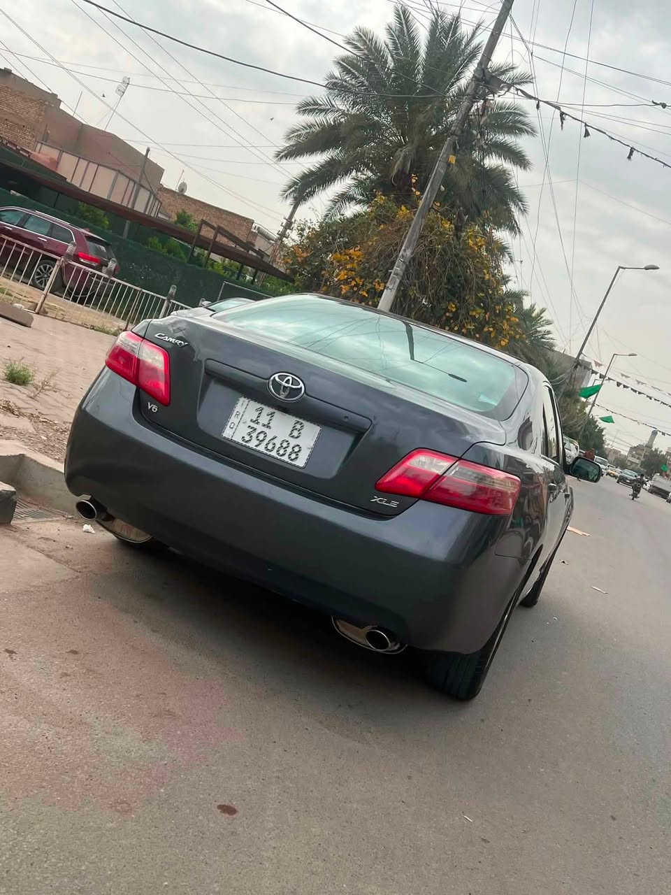 السلام عليكم
كامري 2009 Xle 
مكينه 3500
V6
فول مواصفات 
*فتحه
*كشنات كهرباء الأماميه
*تدفئه وتبريد بالكشنات
*كروز سرعه
*شاشه كار بلي
*برده 
*تبريد قطعتين
*ويل كب 16 
*برده خلفيه 

ماشيه 160الف

السياره اني معمرها ع ايدي كير مكينه تبريد جدد كفاله
حداديه كامله اماميه خلفيه داخل السياره جديد مدوشم بلادي 
السياره مصبوغه عام وعندي صورها قبل لااصبغها 
والسياره بدون قطره معجون 
حادثها امامي جاملغات اماميه فقط مبدلات
السياره جديده تخم تاير جديد منضومه البانزين جديده 
السياره استخدام شخصي وكامله مكمله 

رقم بغداد جديد

السعر 93 وبيها مجال قليل

مكاني علي الصالح مقابيل مرور الطوبجي 
***********
