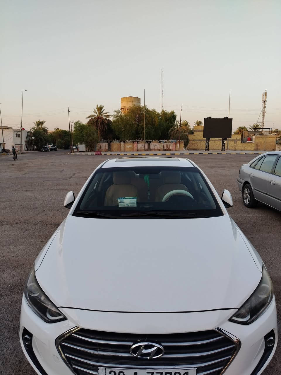 النترة البيع رقم واسط بسمي موديل ١٧ بيض خليجي.  رقم الجوال ***********  او. مراوس
