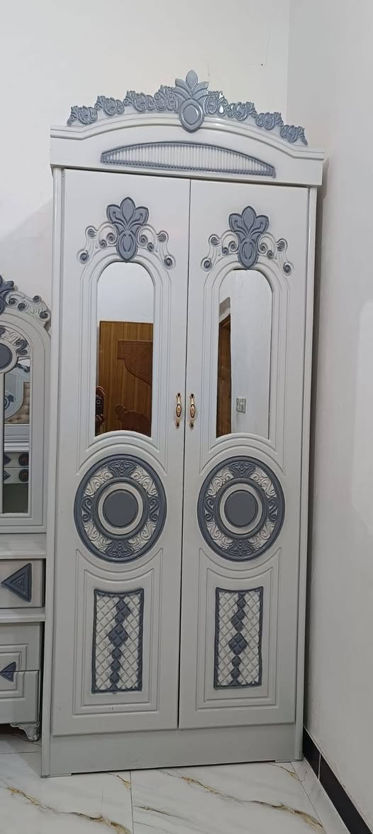غرفه  نجاره عرقيه خشب كله ثقيل تفصل 
جديده ونضيفه كلش 
ناصريه غراف اكوو توصيل 
الستفسار   (ع) رقم  ***********
