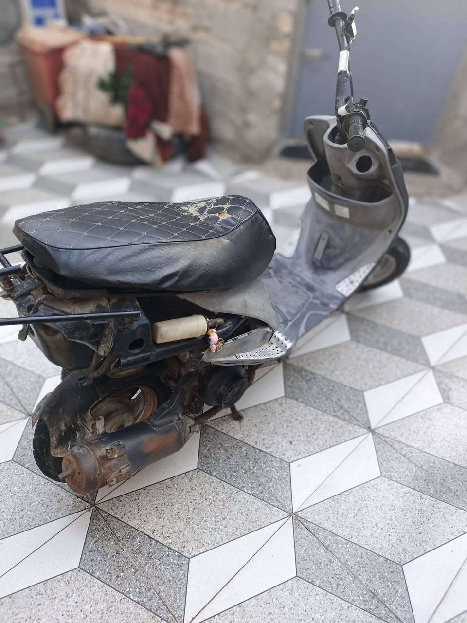 السلام عليكم ماكس منغولي حربي دراجة بطلة شلعة او معدل اطيك تراي للنجف المكينة ما مفتوحة جلبة مال شارع السعر 400 او بيها مجال حك الجية *********** واتساب بيه المكان ديوانية ال حمد بنزلة سيد هاشم
