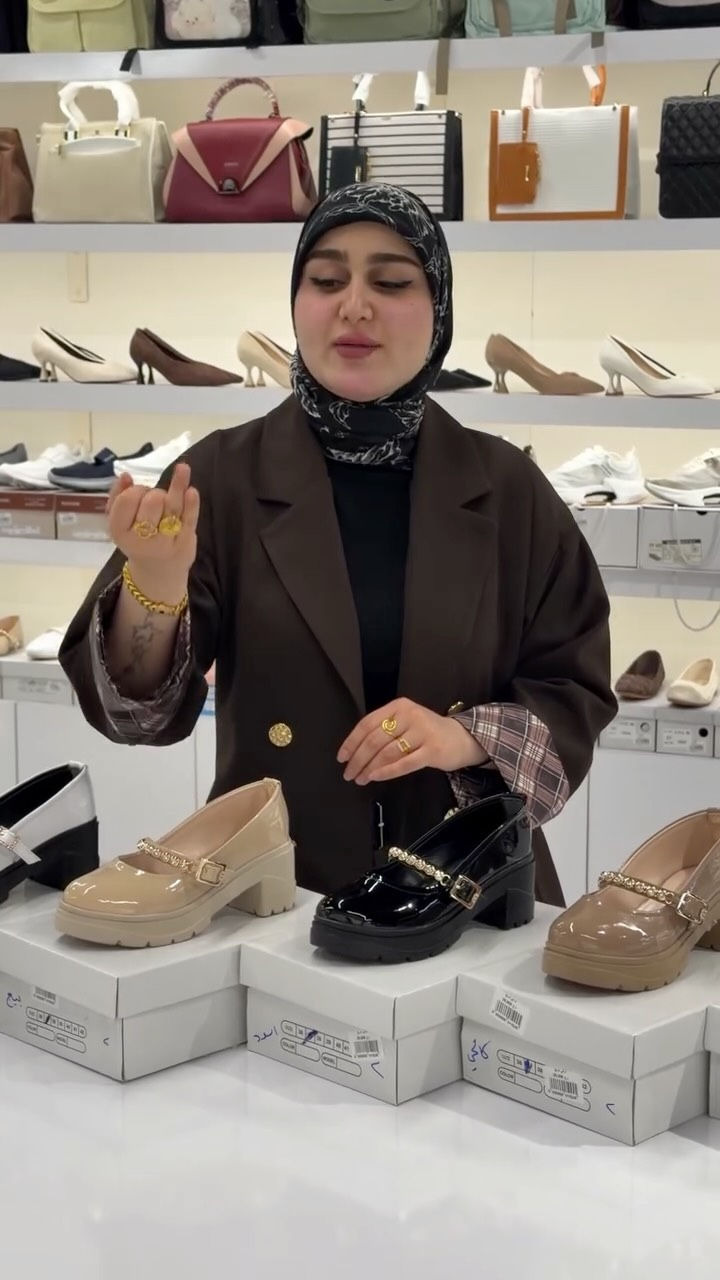 ⁨	بارا بحرا 🙄😅
اهلا بكم في عالم KTKT  للأحذيه والحقائب نقدم لكم اجمل الموديلات وأفضل الخدمات نستقبل حجوزاتكم بكل موده وتساب رد سريع *********** 
لدينا خدمة توصيل لجميع مناطق العراق 🇮🇶 
زورونا العراق النجف شارع الروان الفرع المقابل فندق ريبال فرع صياغ الذهب او فرع اكسسوارات طماطه - موجودين على ألويز 📌
لمشاهدة الموديلات اسرع تلكرام
https://t.me/ktktktkt44⁩
