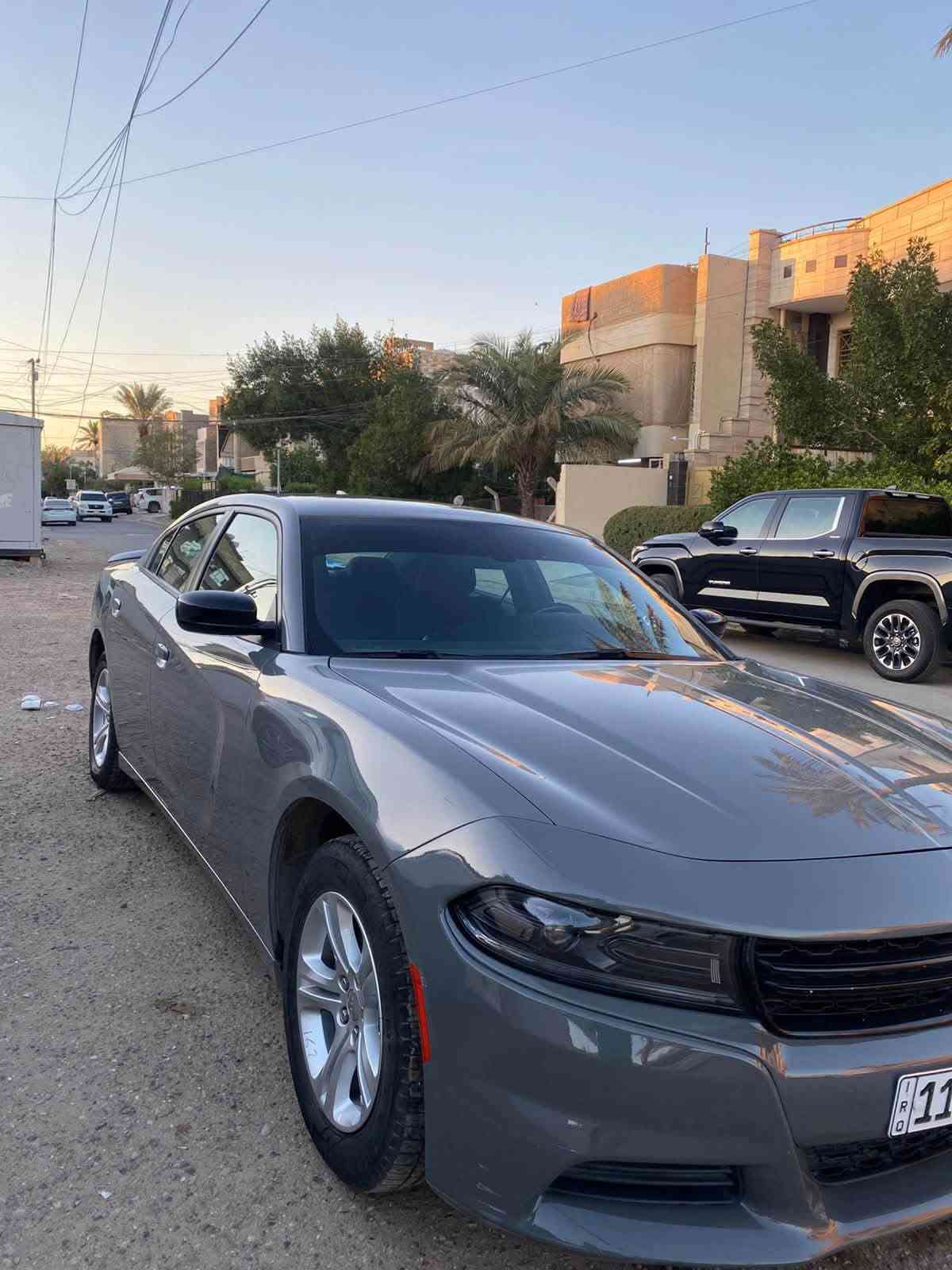السلام عليكم
دوج جارجر SXT  (امريكي)
موديل: 2023 اصل اخر اصدار
لون :اسمنتي
المحرك : v6
الضرر: موضح بصور دعامية السيارة وتصلحت نفسها 
ممشى السيارة 45 الف 
تو ويل:
مواصفات sxt المعروفه بلاك ادشن
السعر 27.500
المكان:بغداد شارع فلسطين 
للاستفسار:***********

نص مكتوب في الصور:
- 6 من 13
- 1 من 13 HD
- 5 من 13 HD
- 3 من 13 HD