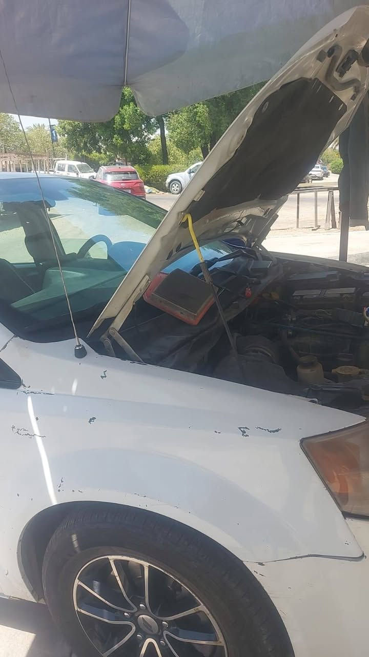 بسم الله ماشاء الله
سيارة دوج امريكي صالون 
قبل سابقن مكفوله كلين صار بيها طخه جاملق امامي وتبديل باب جنطه اصلي  موجوده قراضها القديمه رقم شمالي بسمنه سونار قديم غبل لطخه موجود موديل 2017 صدر جديد خلفي وامامي كله جديد 
سعر 145 وبيها مجال بصيط /مكلف بل نشر هاذ رقم صاحب السياره 
***********
