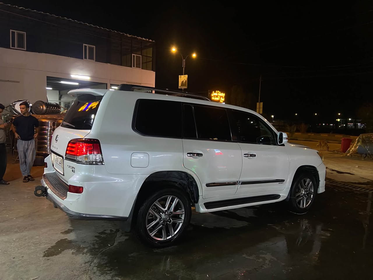 لكزس LX 570 • ٢٠١٣ • رقم واسط