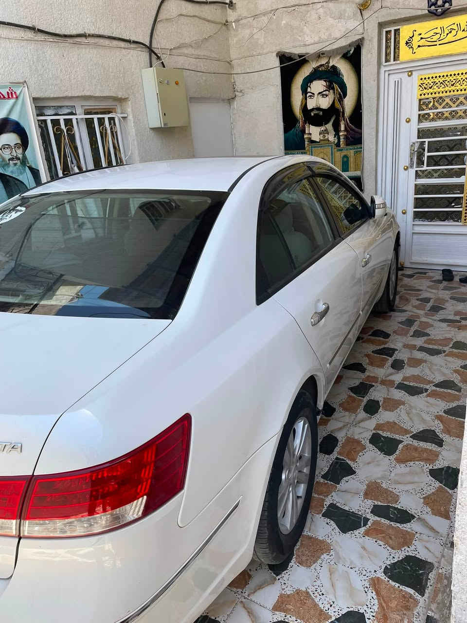 السلامً عليكم سوناتا البيع مديل 11رقم بغداد جديد سياره كفاله ماعد بس جاملغ   مكينه 2400 بسمي سياره ***********
