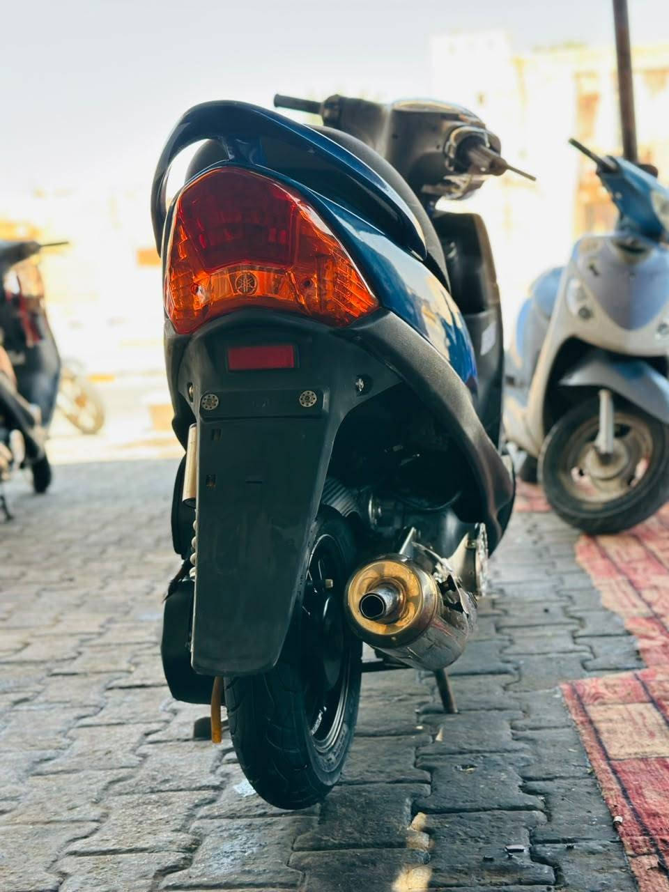 سلام عليكم🙋‍♂️
دراجه ماكس عدله فول تزويد للخير مكينه نعومه فول شلعه ومعدل كهربائياته كله شغاله ماناقصه برغي تزويد كامل حته كلج 

ويلكب اصلي تواير كارتون الاصليات بعني ماكو داعي اشرحلك 

مكان رميثه(***********)
