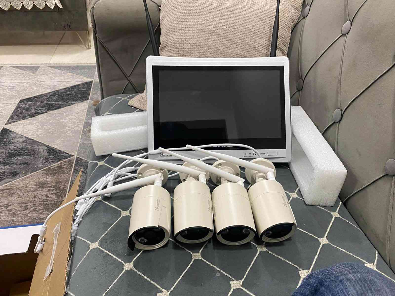 كامرات • للبيع