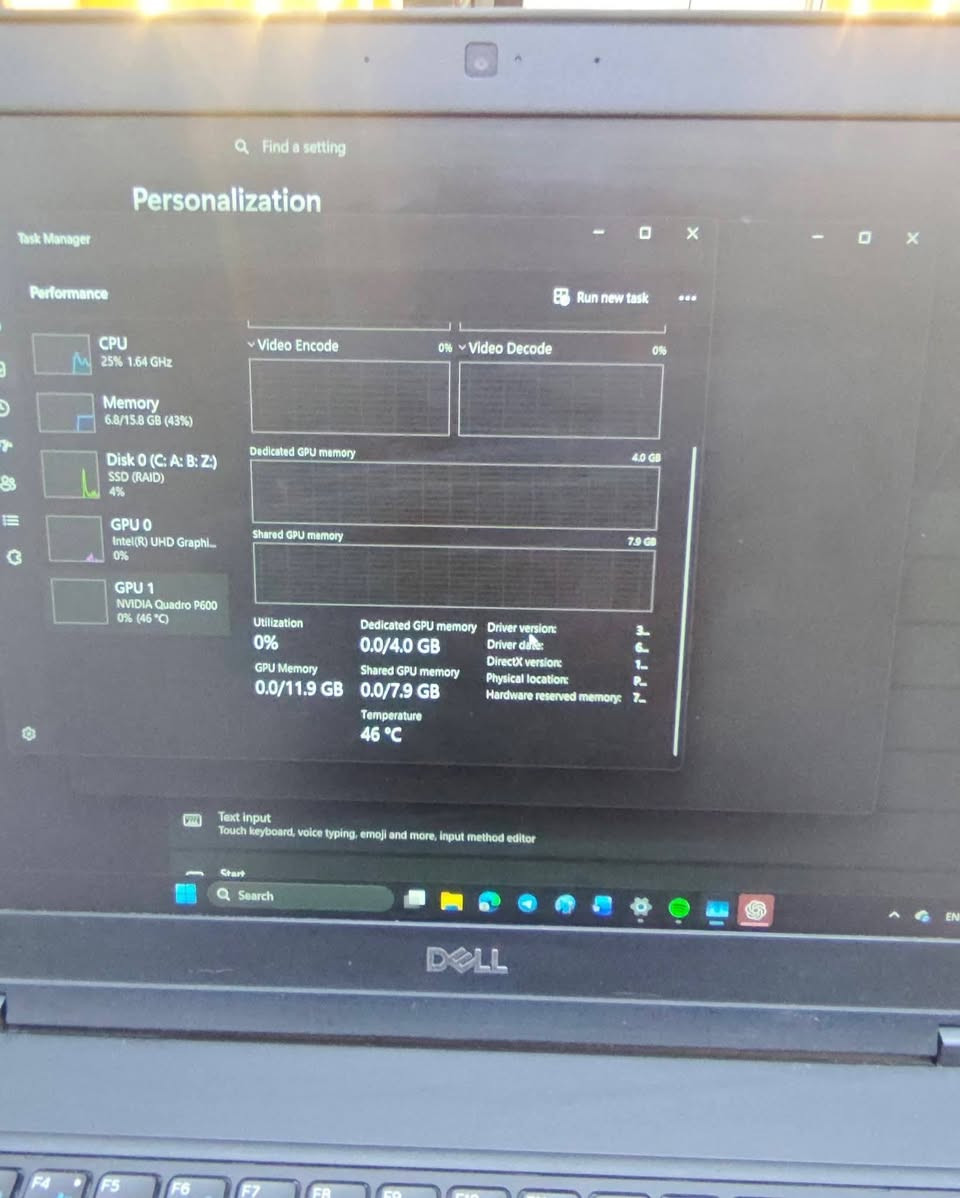للبيع لابتوب 3530 Dell Precision
المواصفات:

- المعالج: Intel Core i7 HQ جيل ثامن
- كرت الشاشة المنفصل: NVIDIA Quadro P600 4GB
- كرت الشاشة المدمج: Intel HD Graphics 4GB
- الرام (RAM): 16GB DDR4
- التخزين: SSD سعة 512GB (نصف تيرابايت)
- الشاشة: 17 انش

مميزات الجهاز:

- Workstation احترافي مناسب للتصميم والأعمال الهندسية.
- مناسب لبرامج AutoCAD وSolidWorks و3ds Max وPhotoshop.
- أداء قوي وسريع بفضل معالج i7 وذاكرة 16GB وقرص SSD.
- شاشة كبيرة 17 بوصة مريحة للعمل والدراسة.
- كرت شاشة NVIDIA Quadro P600 احترافي بذاكرة 4GB.

مناسب للخريجين الجدد الي يحبون يتعلمون البرامج الهندسية

جهاز نضيف وبطاريته ممتازه مشكلتة الوحيده منفذ الشحن الاساسي خربان،
طريقة الشحن عبر منفذ Type-C

سعر 450 الف وبي مجال للشراي

ميسان
***********

