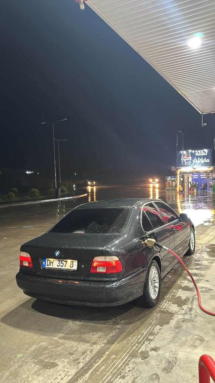 سلام عليكم بيأم 2001 كير محرك ابشرط طخم تايرات جديد 70بي مجال  منفيس اصلي غرمات بشرط مكان قعرا (***********)واتساب
