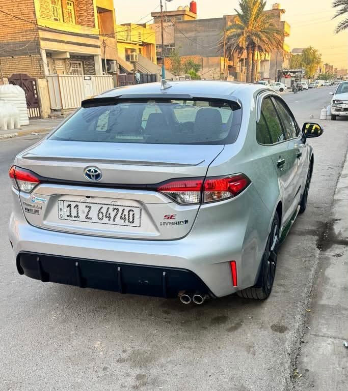 كورلا هايبرد 2023 se وارد امريكي
فول مواصفات 
حادث امريكا چاملغ السايق
وهنا بلعراق صبغ جاملغ خلف السايق فقط
السياره احلى من الصور استخدام قليل جدا 
ماشية 50 الف تخم تاير جديد
السعر148 وبيها مجال بسيط 
مكاني بغداد 
الاتصال على الرقم ***********
