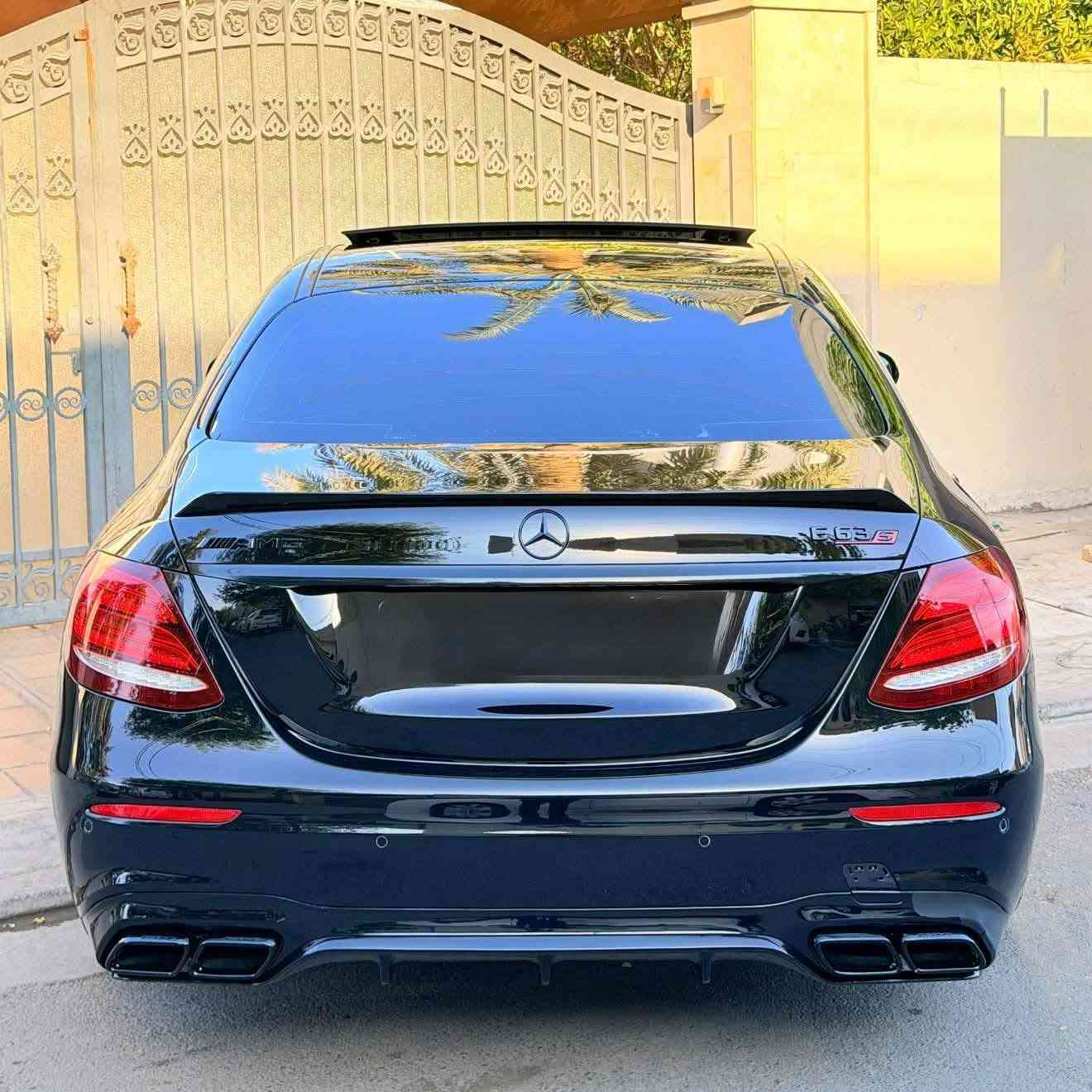 السلام عليكم
للبيع E class 2019 
٣ بردات
بانوراما
دبل ماوس
اوتو بارك
حساس ٣٦٠
٤ كامرات
داخل قرميدي (اصل) 
لايتات زينون داينمك
رادار امامي
رادار خلفي
نقطه عمياء
تحديد مسار
بصمه تشغيل
كار بلي
كشنات كهرباء
تدفئة كشنات
شاشه متصله (٣ ثيمات)
داخل الوان (٦٤ لون متغير)
استرين G (اصل)
ويل ٢٠ 
السياره وكالة المانية ضمان دولي 
مكفوله من الصبغ والتبديل ( فقط مكانين pdr صغار) والباقي كله مكفول
كير ومحرك مكفولات ع فحص
تراي وطسه زيرو
ماشيه ٧٠ الف
عليها كت E63 كامل
مكانها دهوك
#السعر 310 بيها مجال 
للاستفسار.***********
