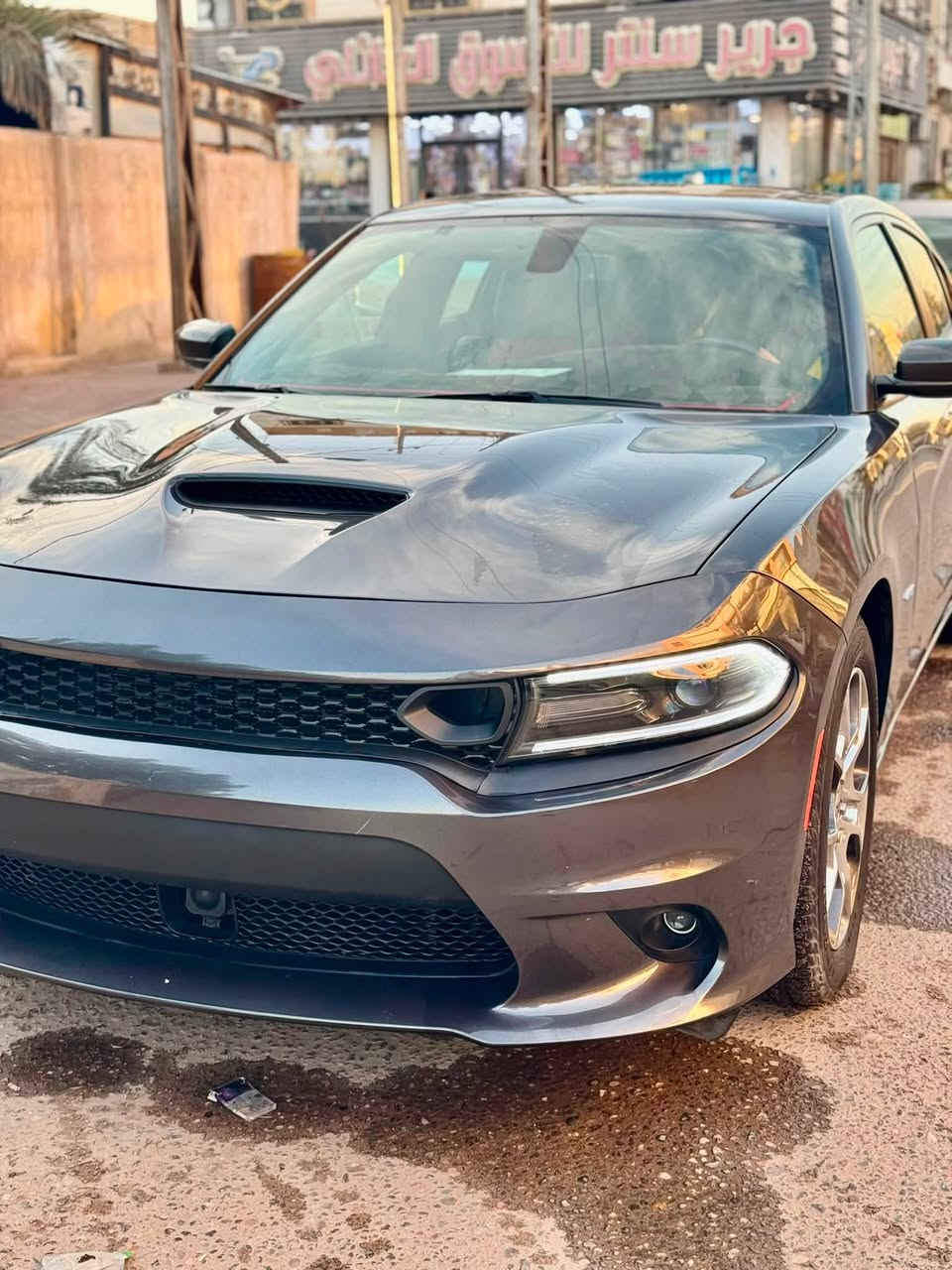 سياره جارجر جيتي فور ويل موديل ١٨ معلايه ٢١ داخله كفاله ضربتها جاملق وبنيد و ايرباك والقمارة محكوكه بحاويت النقل و البيبان دعمه خفيفه ومشط واكف وكمبريسر و كير محرك كفاله وكلشي باقي كفاله السنويه لحد ٢٨ و القمر بصره و باسمي والتحويل مباشر  للتوصل الرقم *********** بيع مستعجل 170ورقه وبيها مجال العنوان الجبيله ضهر تايم سكوير
