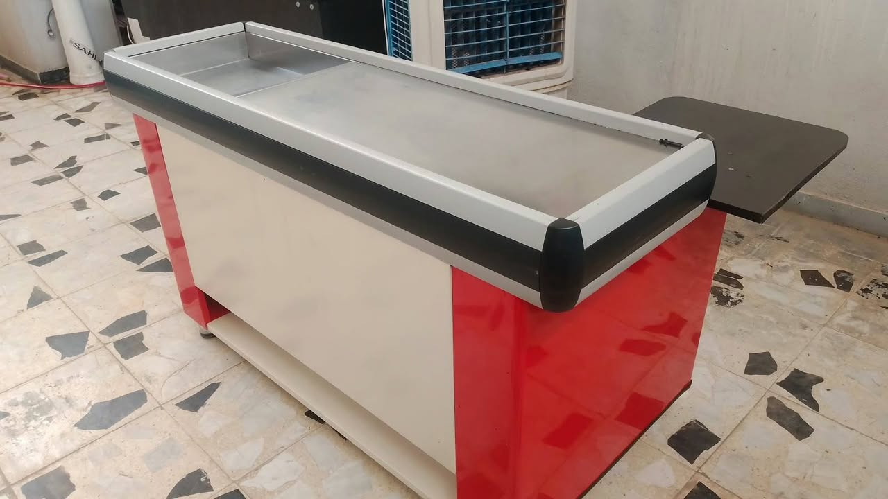 سفينات وسطية • ميز كاشير • توصيل