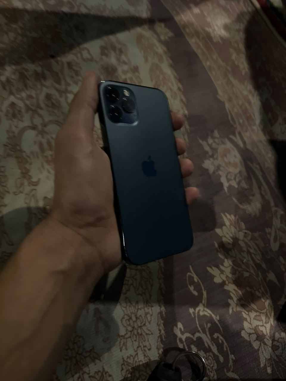 ايفون 12pro
شرق اوسط ZA
الذاكره 256
البطاريه 77 
الجهاز كله بلاد 
السعر 375 وبي مجال 
***********
