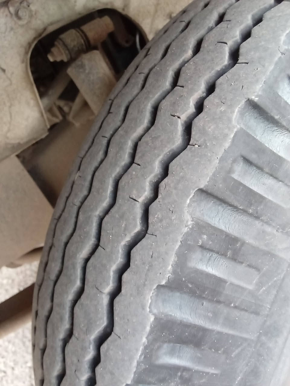 معلومات ناقصة