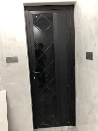 ✨ واجهة بيتك تبدأ من بابك وشبابيكك ✨

نوفر لكم تنفيذ وتركيب أبواب وشبابيك PVC العصرية بأعلى جودة ومواصفات تضمن:
✅ عزل ممتاز للحرارة والصوت
✅ مقاومة للرطوبة والعوامل الجوية
✅ تصاميم أنيقة تناسب جميع الأذواق
✅ متانة وعمر افتراضي طويل
✅ تنفيذ دقيق وأسعار منافسة

كما نوفر أيضاً:
▫️ كاونترات ألمنيوم بمختلف التصاميم
▫️ محجر درج ألمنيوم عصري وأنيق

📞 للاستفسار، راسلنا الآن او اتصل على الرقم: 

حسين:***********

او زورونا في معملنا قضاء النصر/الصوب الكبير/حي الصدرين الاول/شارع سعد يونس ابو الجوادر/مقابل حسينية ابو ليلى 

الجودة التي تستحقها… واللمسة التي تضيف الفخامة لمنزلك.

