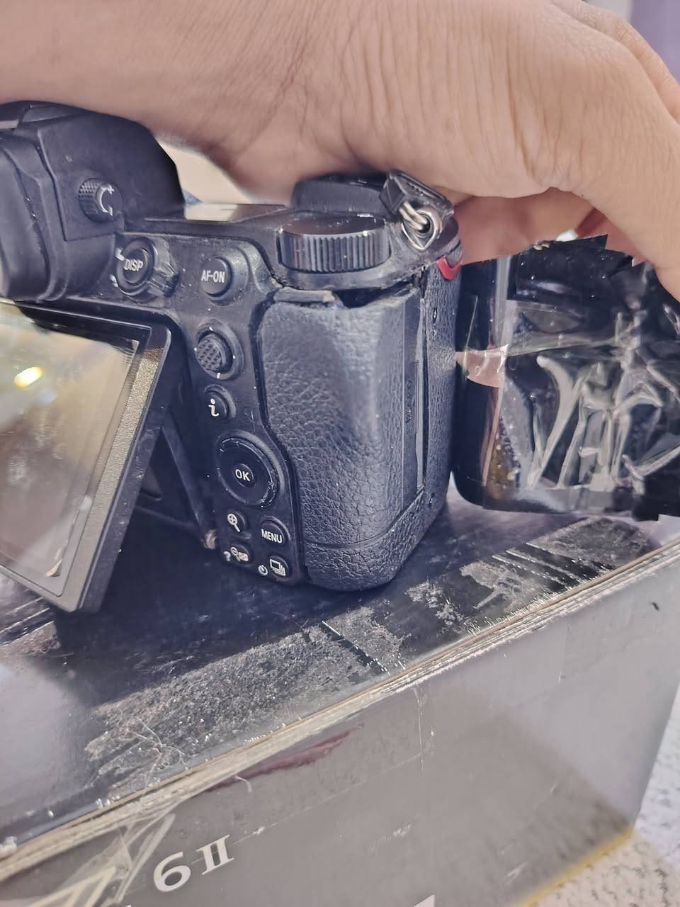 بسم الله الرحمن الرحيم
سلام عليكم ورحمة الله وبركاته
كامره نيكون NIKON Z 6_2 كامره نضيفه وشغاله مكفوله من تصليح الكامره وكعت بمجلس وضرر كدام عينك بصوره بدون اي خلل تصور طبيعي تشتغل طبيعي
جميع ملحقات الكامره موجوده وبسعر مناسب 1150 مليون وبيها مجال تريد تجي تفحص هلا بيك توصيل ماعندي مكاني ميسان المجر الكبير تجي تفحص بعينك الاستفسار فقط واتساب *********** خون اليريد يشتري هلا واتساب فقط
