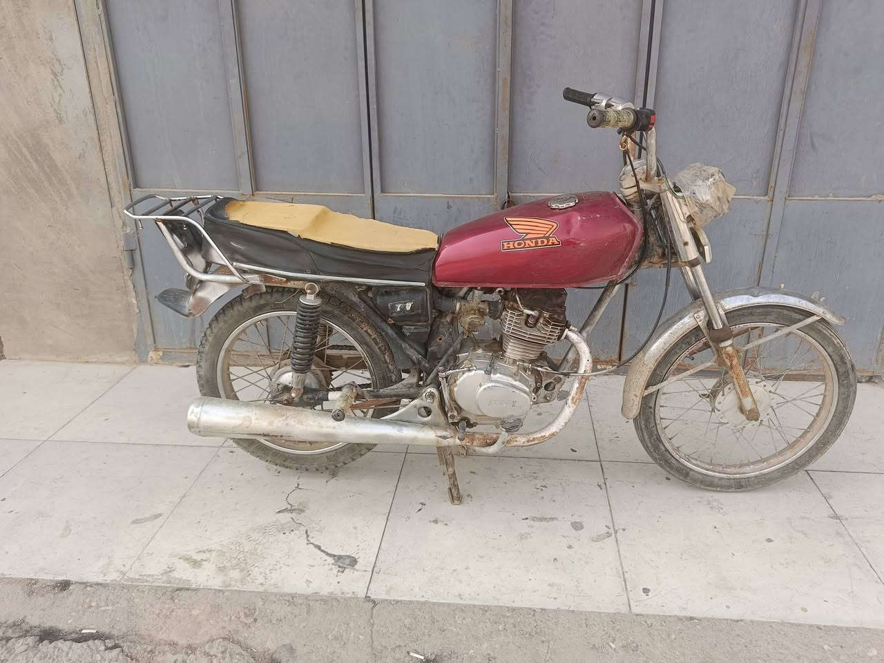 دراجه نامه للبيع اصلي اكلك السعر 300قفل قفل التفاصيل انتصل عله الرقم *********** بيه واستاب جوه ال300 لاتنتصل مكان ناصريه صخين
