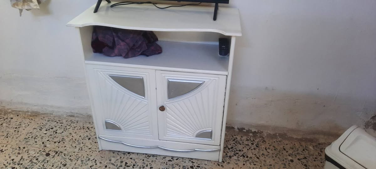 السلام عليكم غرفة نوم صاج عراقي وتصميم تركي النظافة ٩٠% الغرفة تجي ٨ قطع رايدها ب900 الف قفل الاستفسار :*********** فقط واتساب
